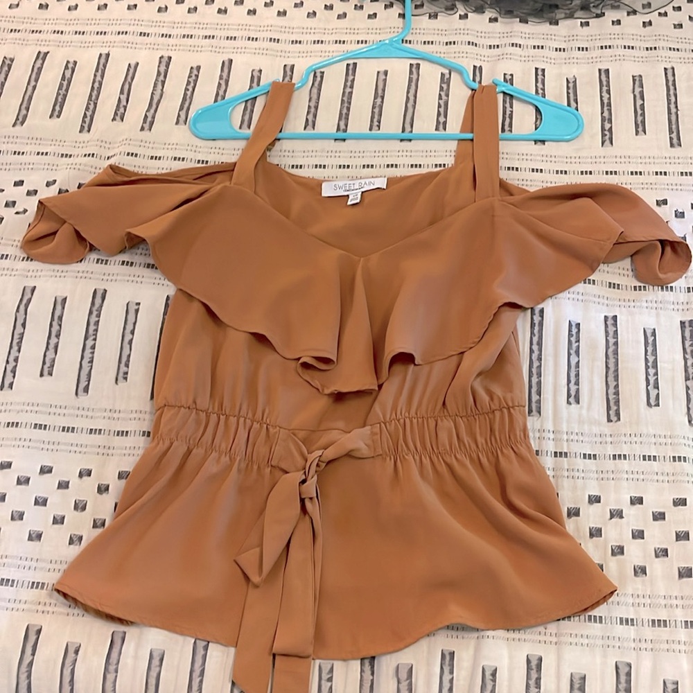 Off should flutter sleeve blouse